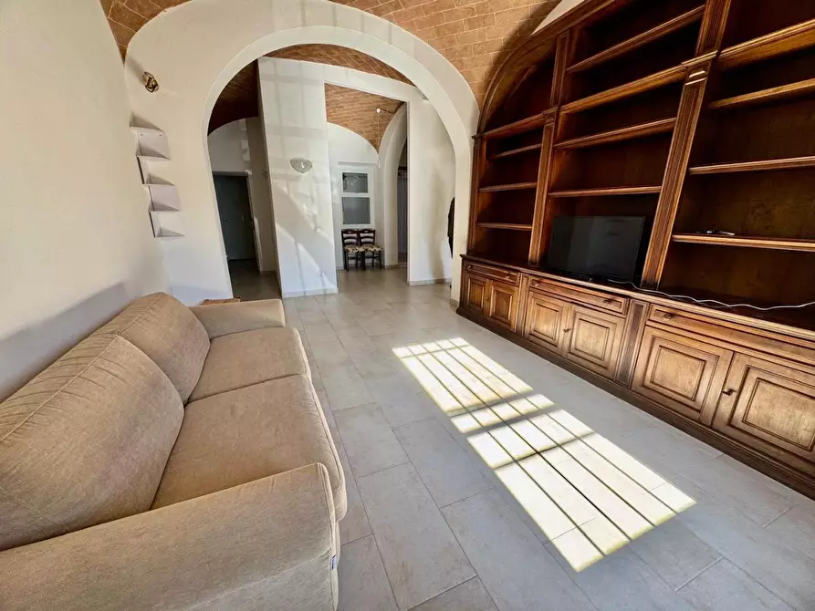 Immagine 1 di Appartamento in vendita  a Siena