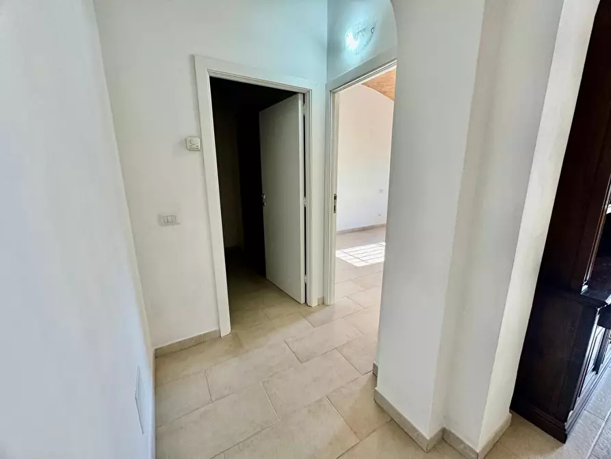 Immagine 13 di Appartamento in vendita  a Siena