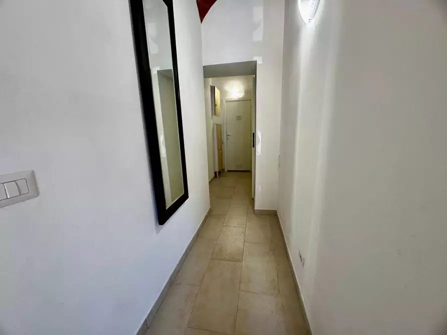 Immagine 2 di Appartamento in vendita  a Siena