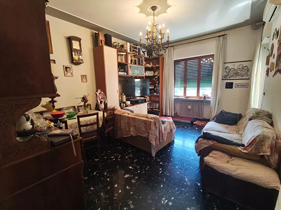 Immagine 26 di Appartamento in vendita  a Lucca