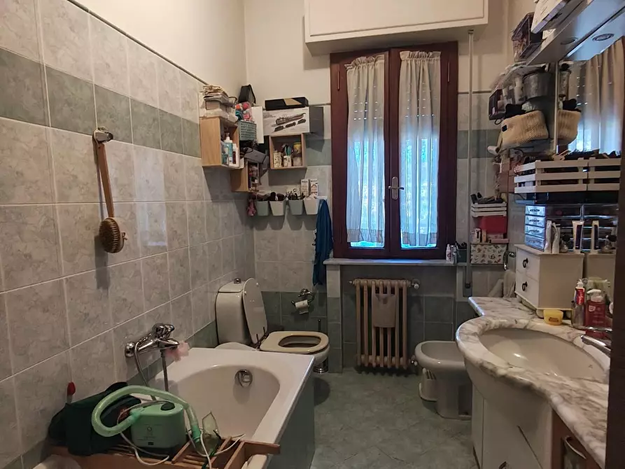 Immagine 7 di Appartamento in vendita  a Lucca