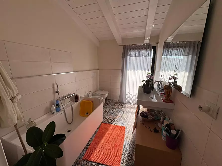 Immagine 23 di Villetta a schiera in vendita  a Massa