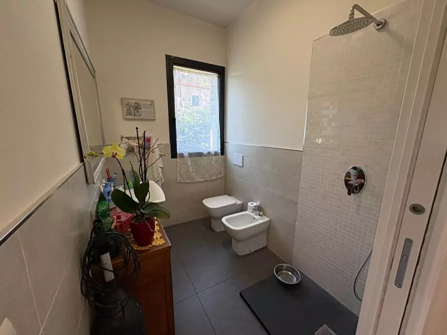 Immagine 12 di Villetta a schiera in vendita  a Massa