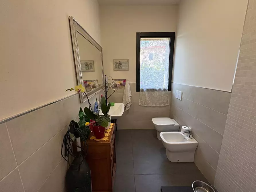 Immagine 13 di Villetta a schiera in vendita  a Massa