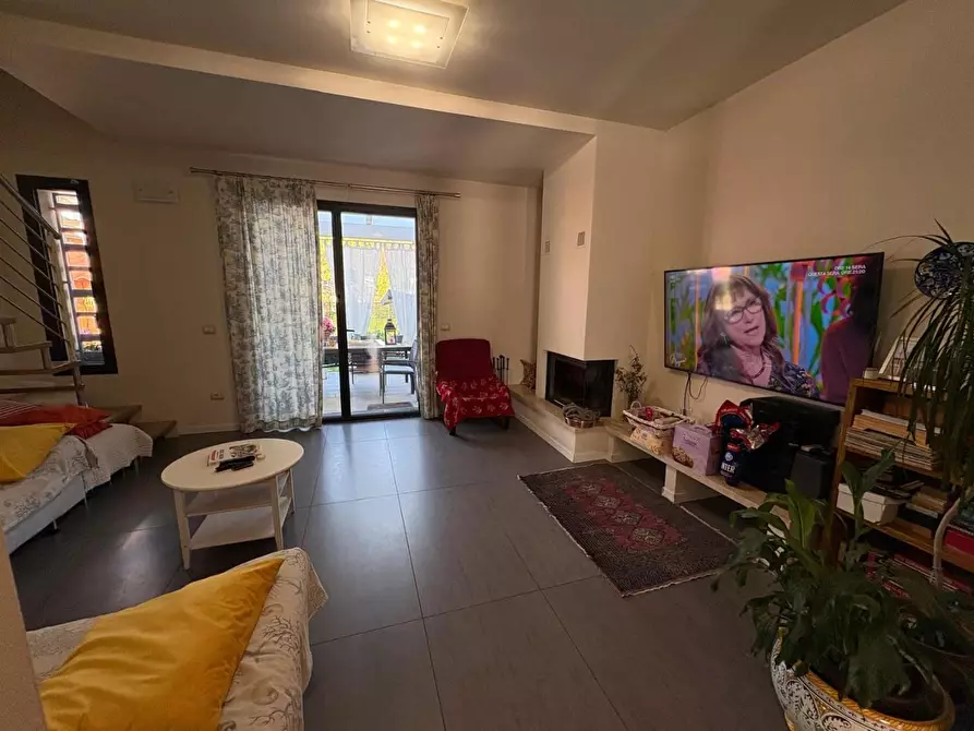 Immagine 11 di Villetta a schiera in vendita  a Massa