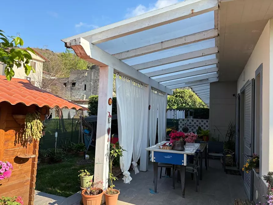 Immagine 3 di Villetta a schiera in vendita  a Massa