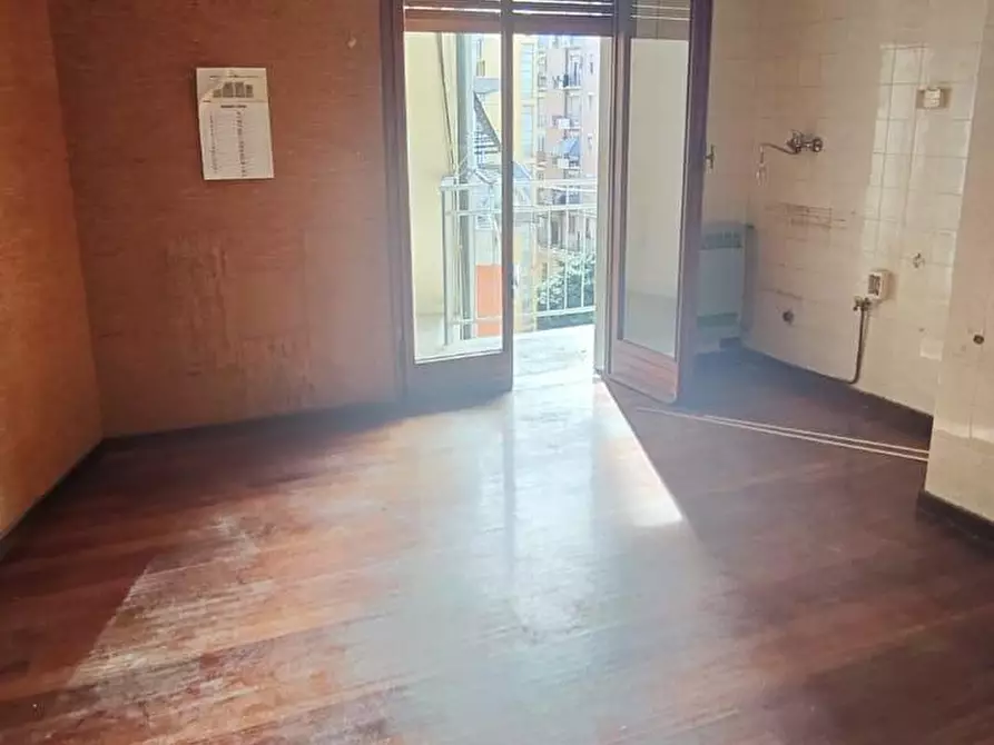 Immagine 6 di Appartamento in vendita  a Carrara