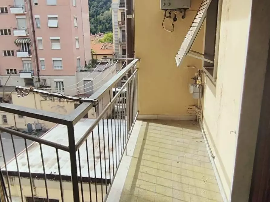 Immagine 10 di Appartamento in vendita  a Carrara