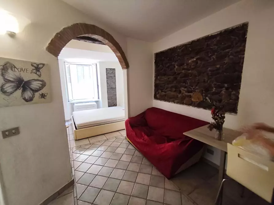 Immagine 1 di Appartamento in affitto  a Carrara