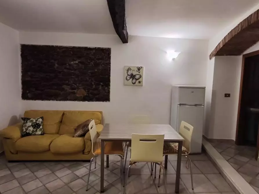 Immagine 1 di Appartamento in affitto  a Carrara