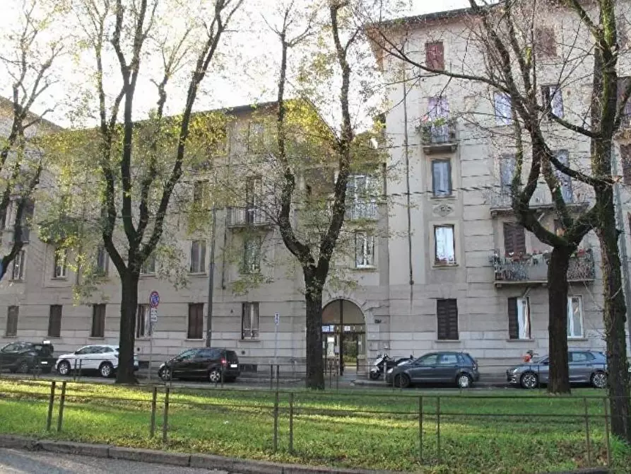 Immagine 1 di Appartamento in vendita  a Milano