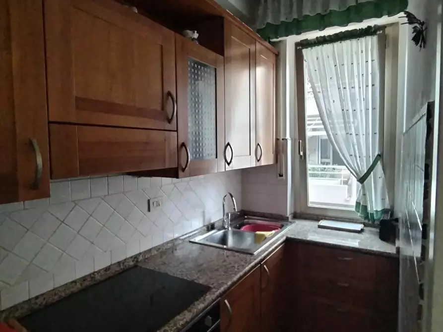 Immagine 8 di Appartamento in vendita  a Livorno