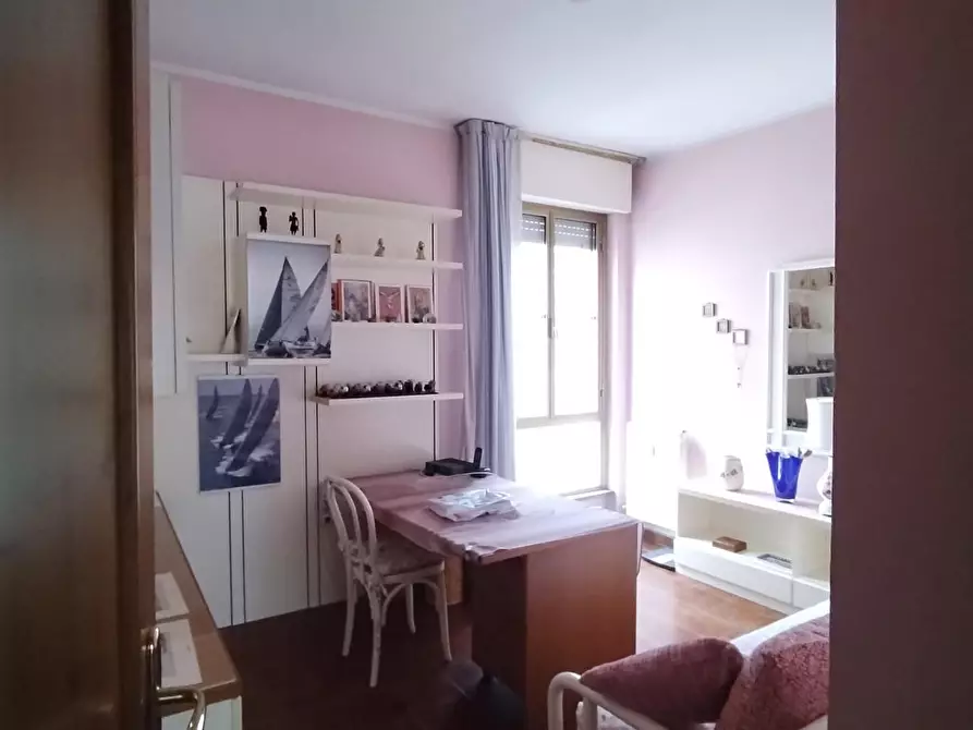 Immagine 19 di Appartamento in vendita  a Livorno