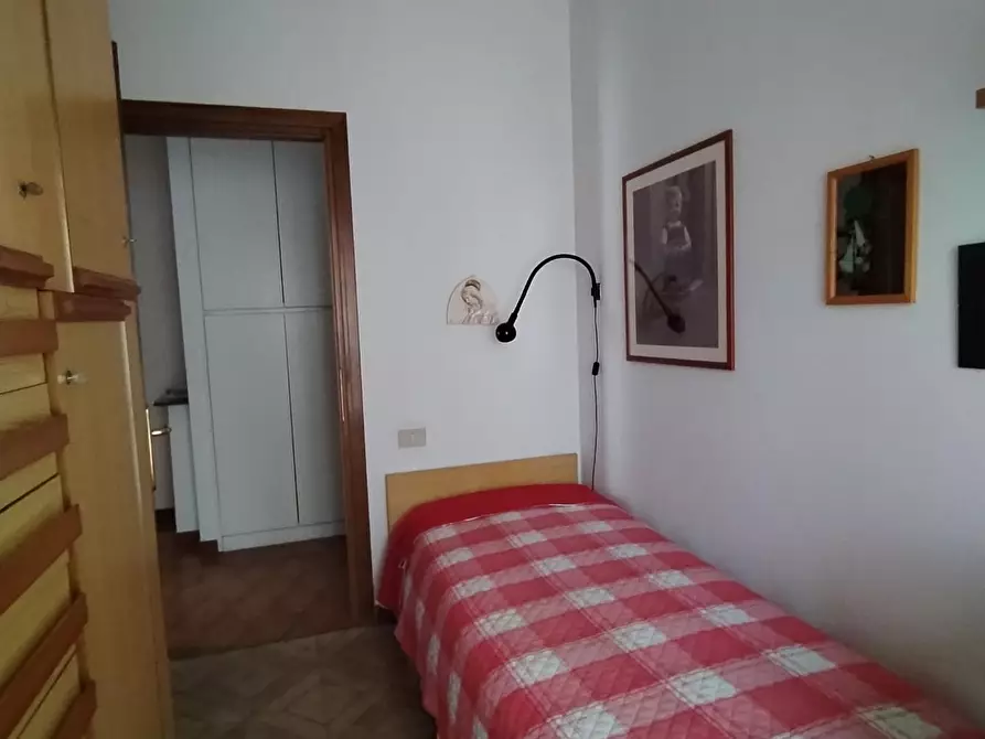 Immagine 16 di Appartamento in vendita  a Livorno