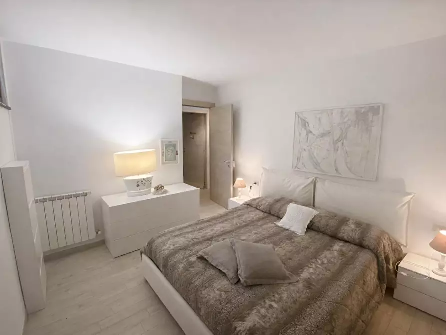 Immagine 5 di Appartamento in vendita  a Siena
