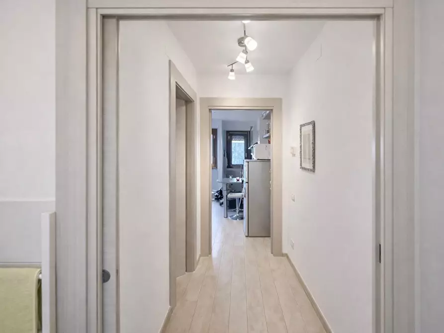 Immagine 4 di Appartamento in vendita  a Siena