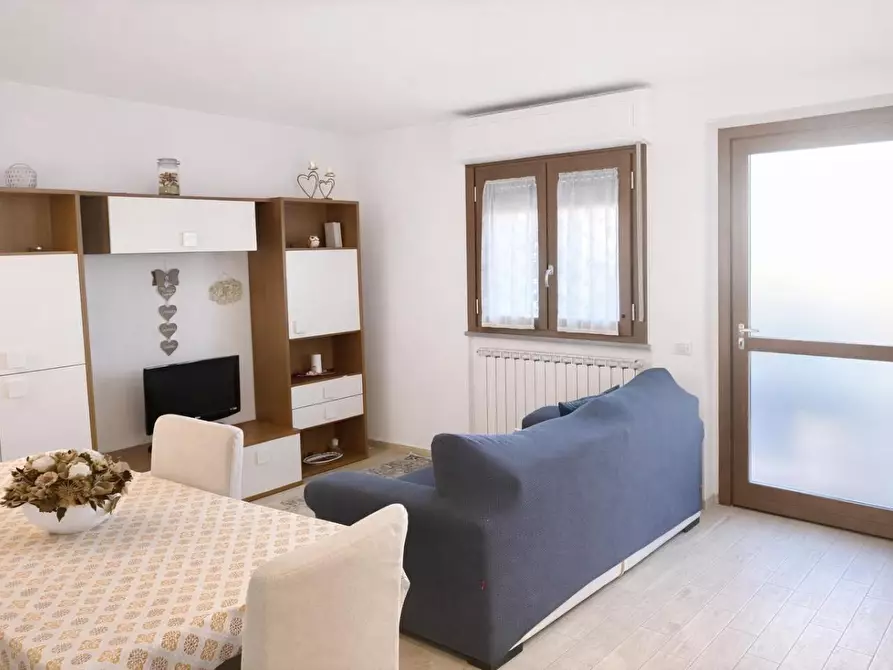 Immagine 1 di Appartamento in vendita  a Siena