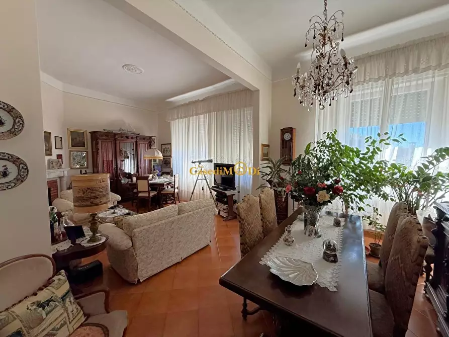 Immagine 2 di Appartamento in vendita  a Livorno