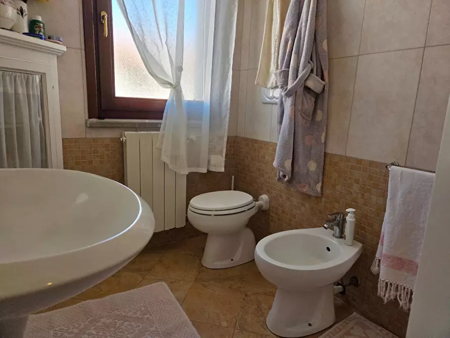 Immagine 8 di Appartamento in vendita  a Rosignano Marittimo