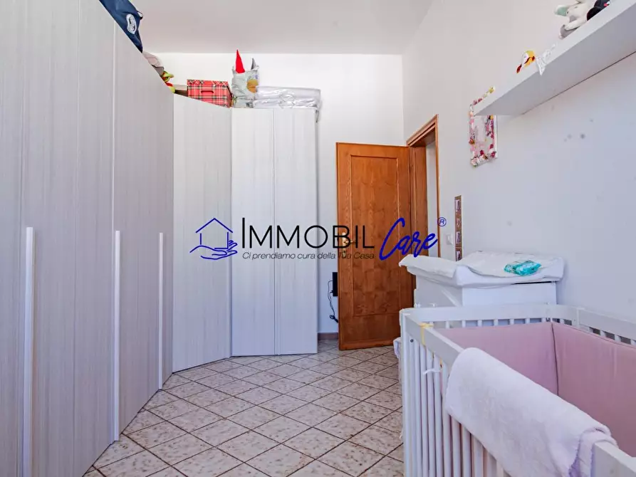 Immagine 21 di Appartamento in vendita  a Livorno