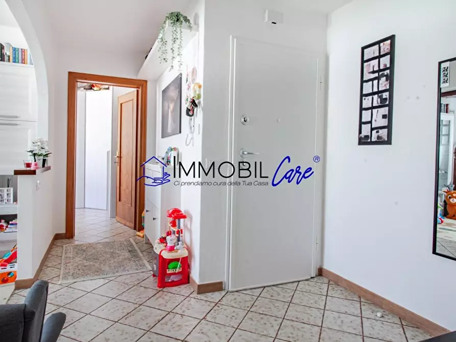 Immagine 16 di Appartamento in vendita  a Livorno