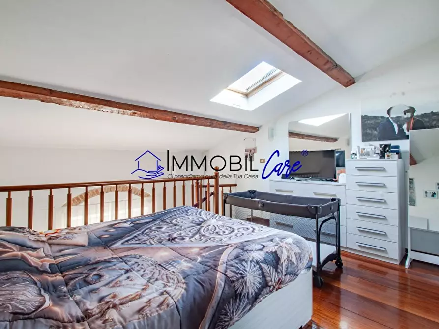 Immagine 14 di Appartamento in vendita  a Livorno