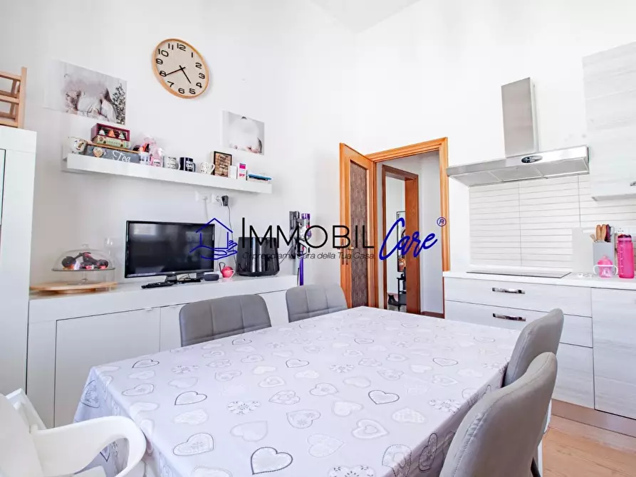 Immagine 4 di Appartamento in vendita  a Livorno