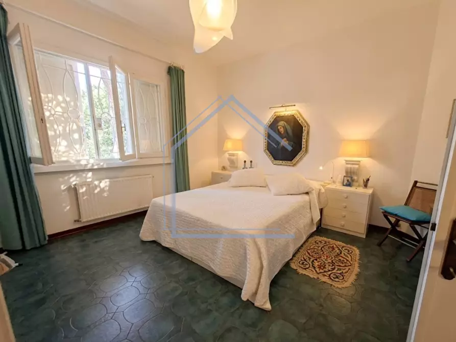 Immagine 28 di Casa bifamiliare in vendita  a Camaiore