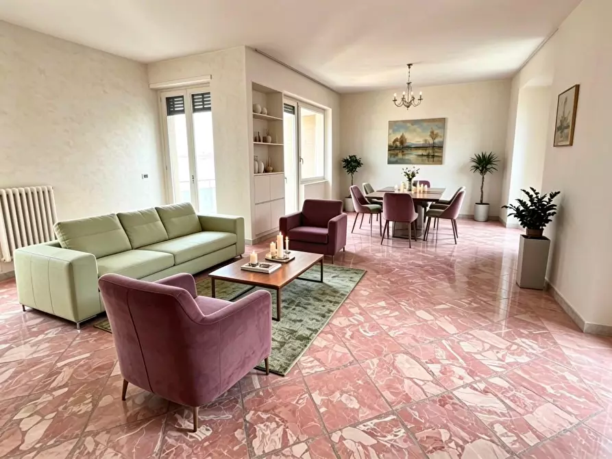 Immagine 1 di Appartamento in vendita  a Lecce