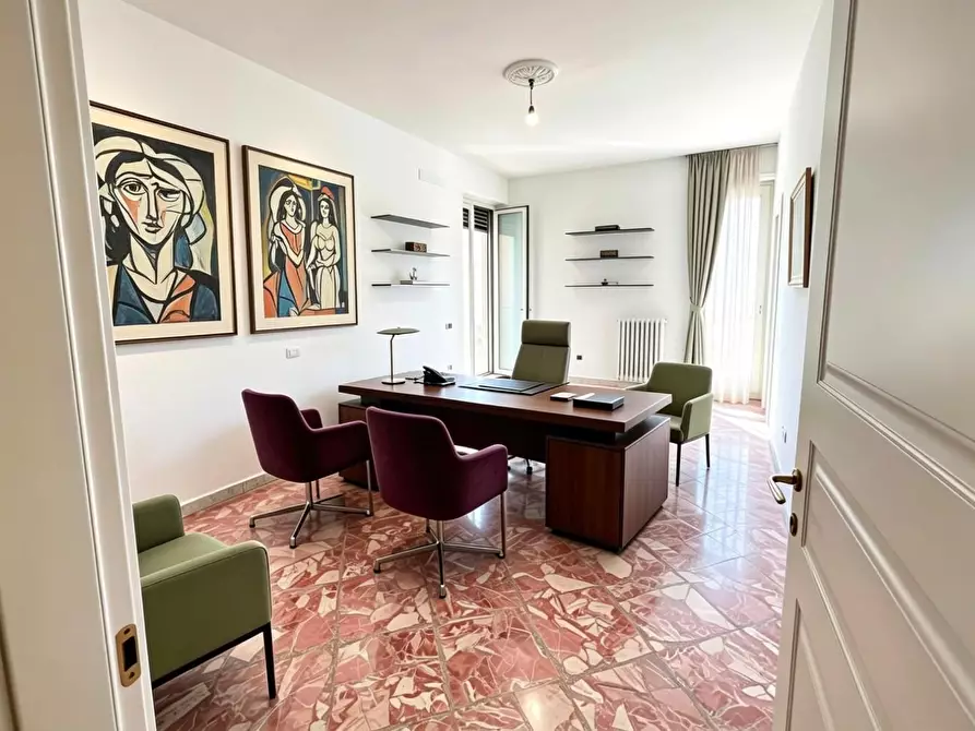 Immagine 6 di Appartamento in vendita  a Lecce