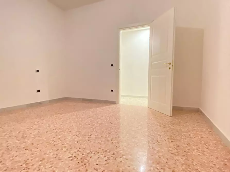 Immagine 34 di Appartamento in vendita  a Lecce