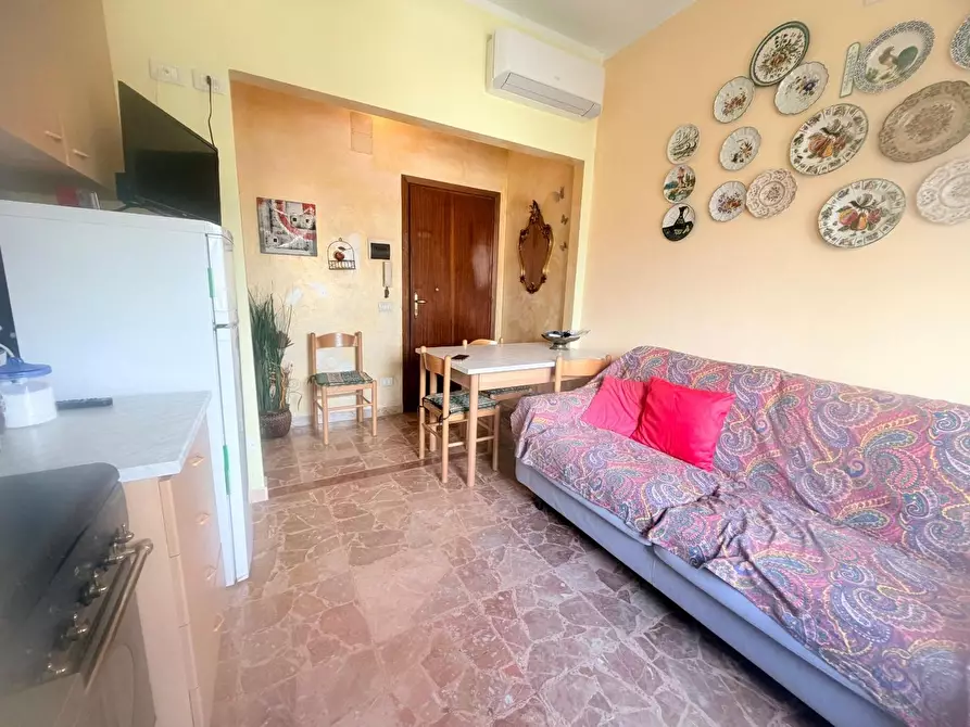 Immagine 4 di Appartamento in vendita  a Massa