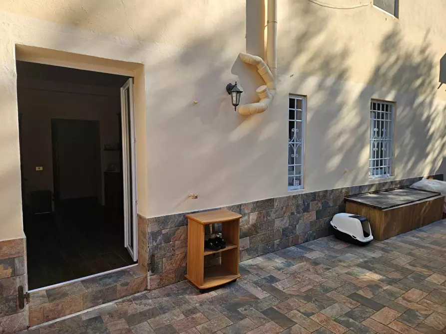 Immagine 13 di Appartamento in vendita  a Livorno