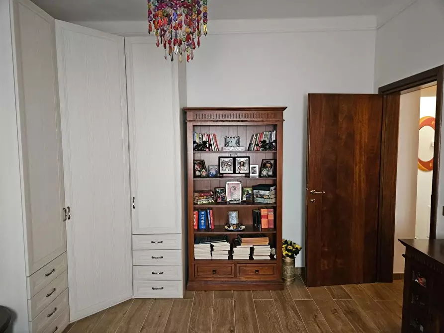 Immagine 18 di Appartamento in vendita  a Livorno