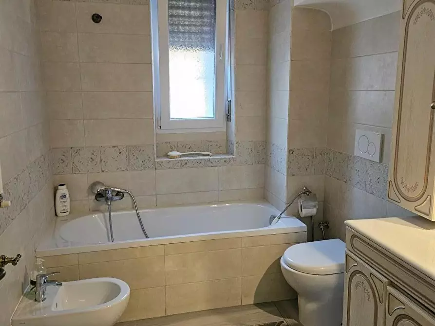 Immagine 21 di Appartamento in vendita  a Livorno