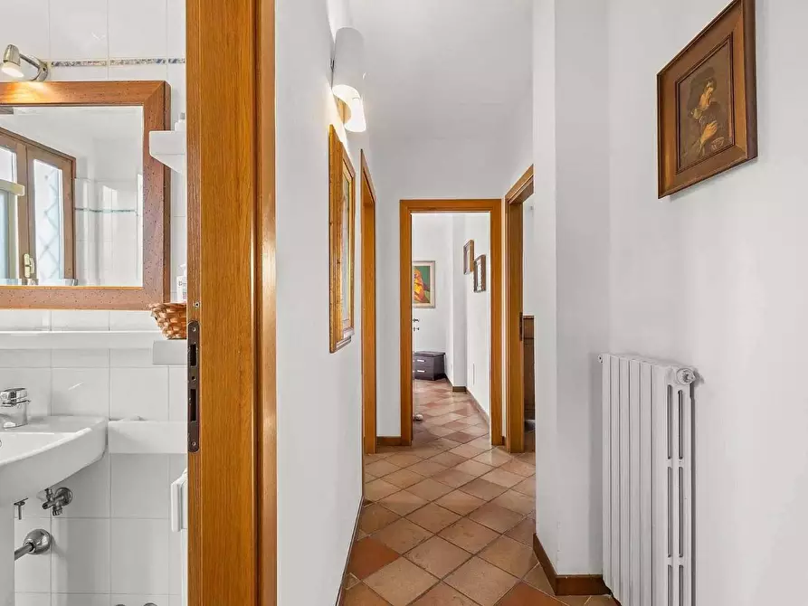 Immagine 19 di Villa in vendita  a Forte Dei Marmi