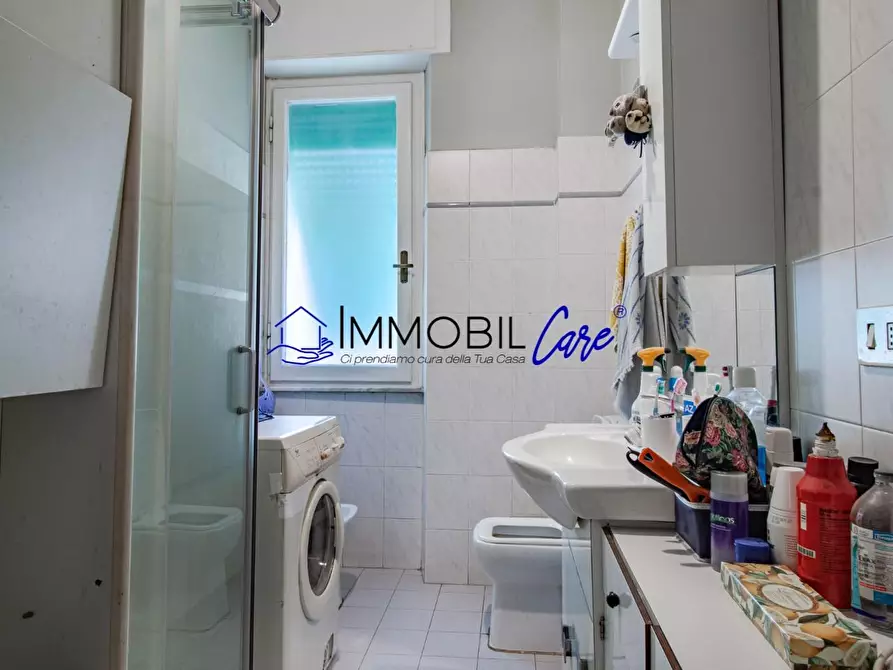 Immagine 8 di Appartamento in vendita  a Livorno