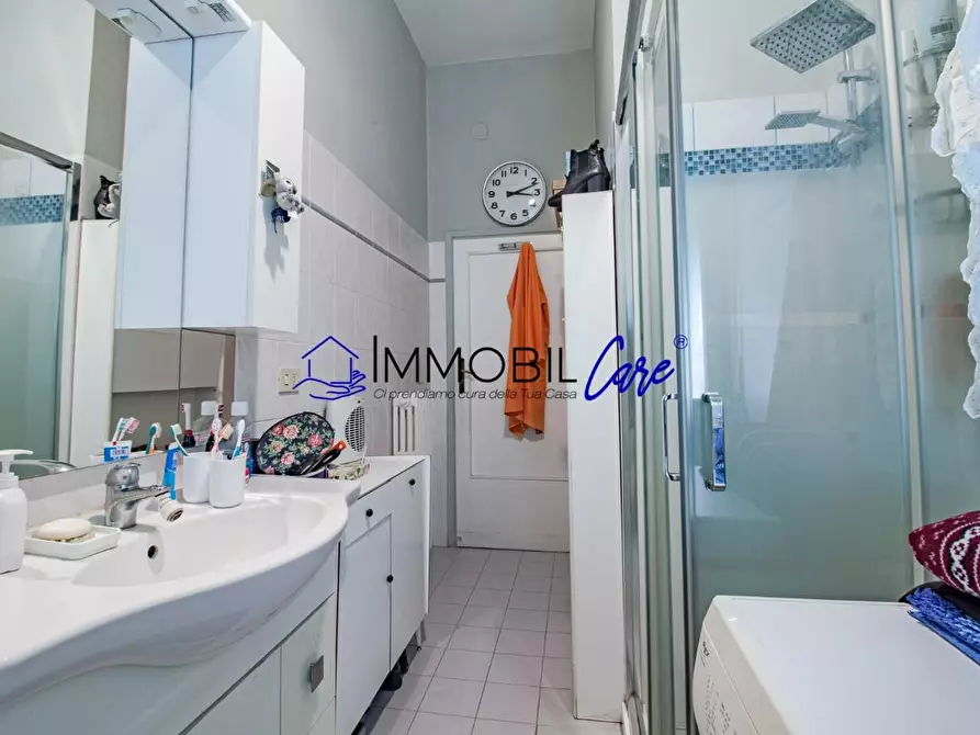 Immagine 9 di Appartamento in vendita  a Livorno