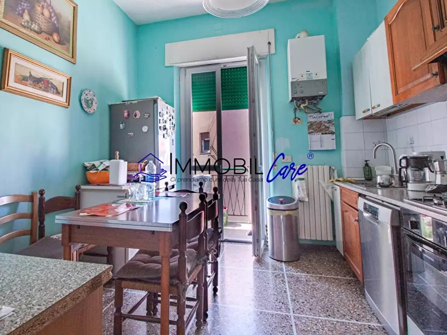 Immagine 1 di Appartamento in vendita  a Livorno