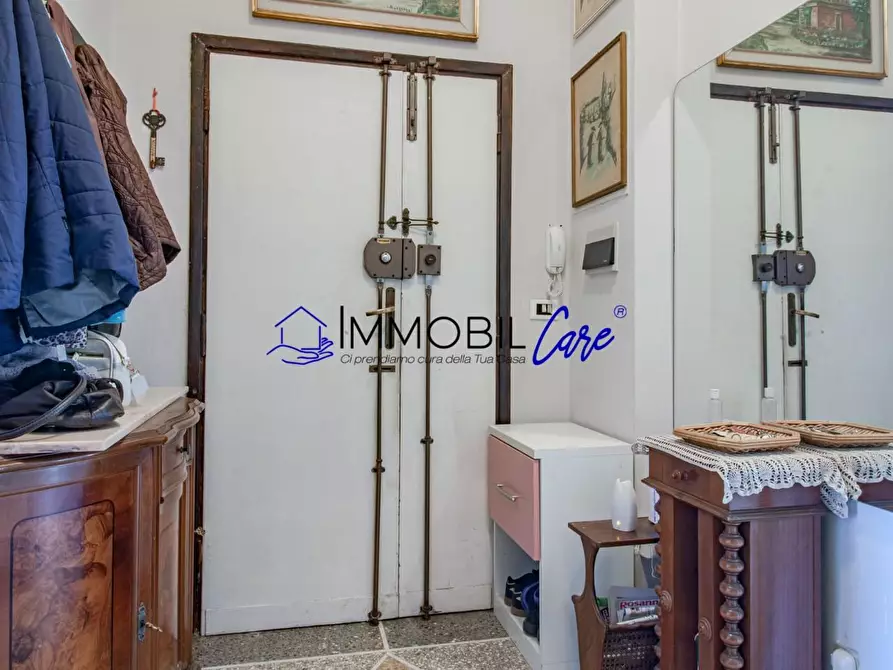 Immagine 7 di Appartamento in vendita  a Livorno