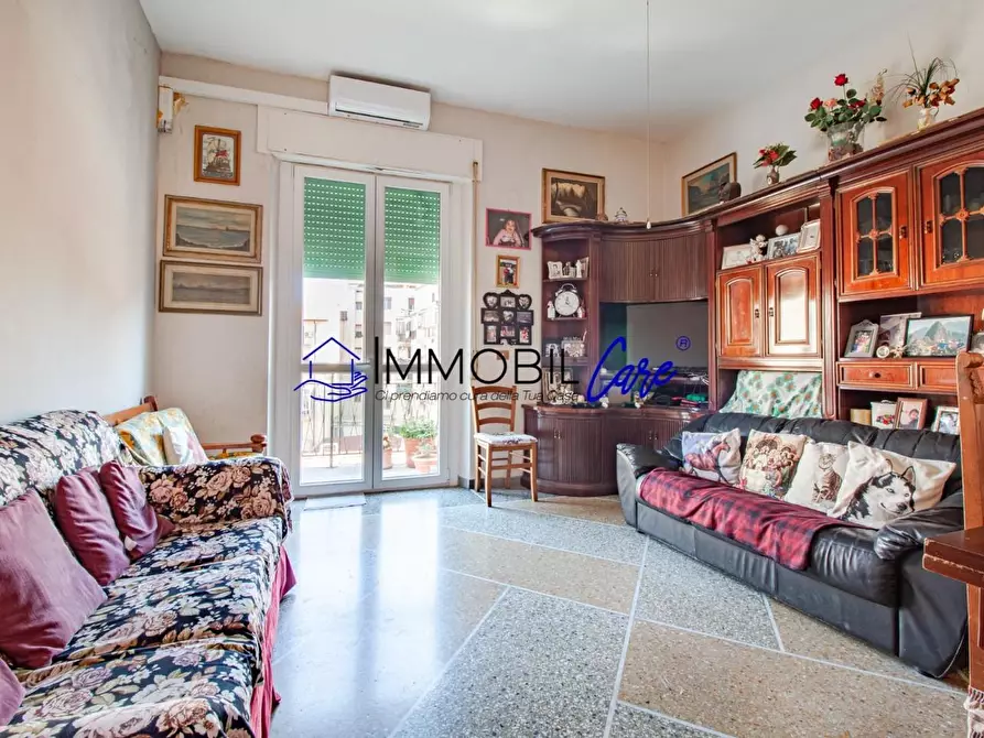 Immagine 21 di Appartamento in vendita  a Livorno