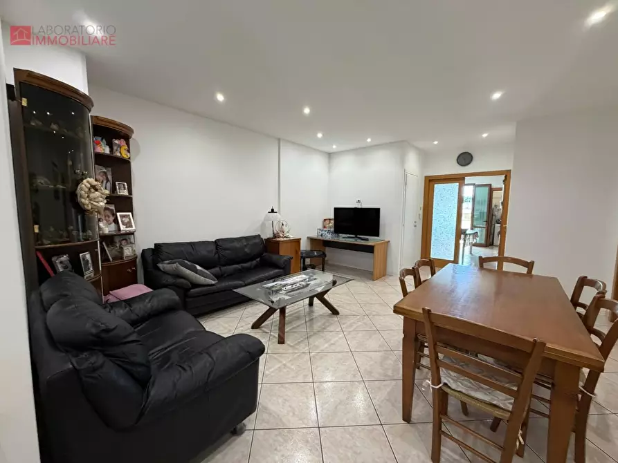 Immagine 5 di Casa bifamiliare in vendita  a Vernole