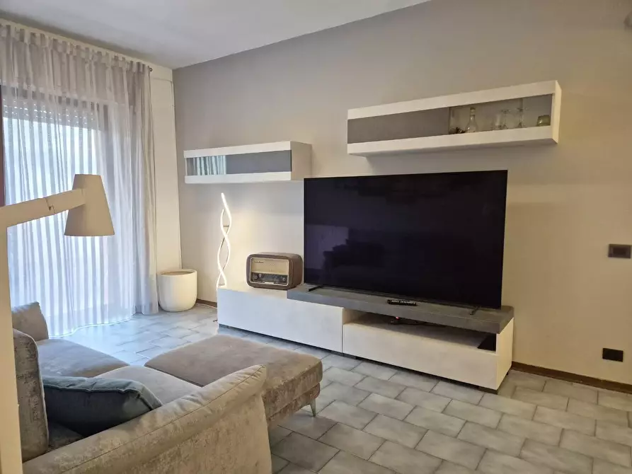 Immagine 22 di Appartamento in vendita  a Carrara