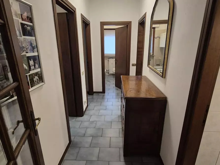 Immagine 5 di Appartamento in vendita  a Carrara