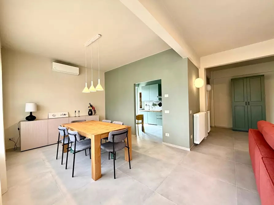 Immagine 12 di Appartamento in affitto  a Lucca