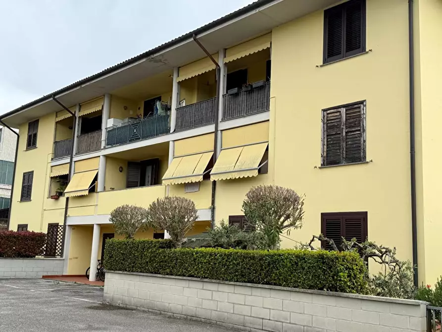 Immagine 1 di Appartamento in vendita  a Pontedera