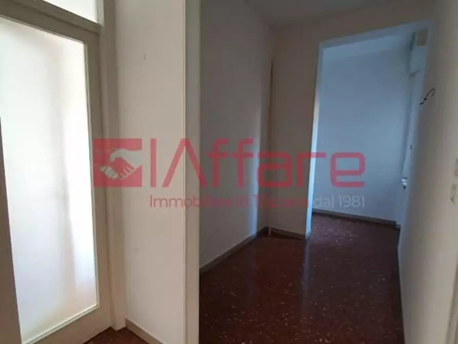 Immagine 2 di Appartamento in affitto  a Pontedera