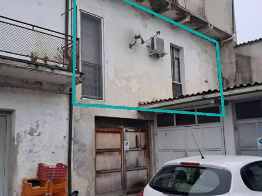 Immagine 1 di Appartamento in vendita  a Pieve Porto Morone