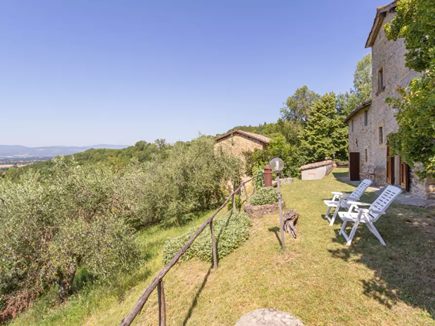 Immagine 10 di Casa indipendente in vendita  a Borgo San Lorenzo