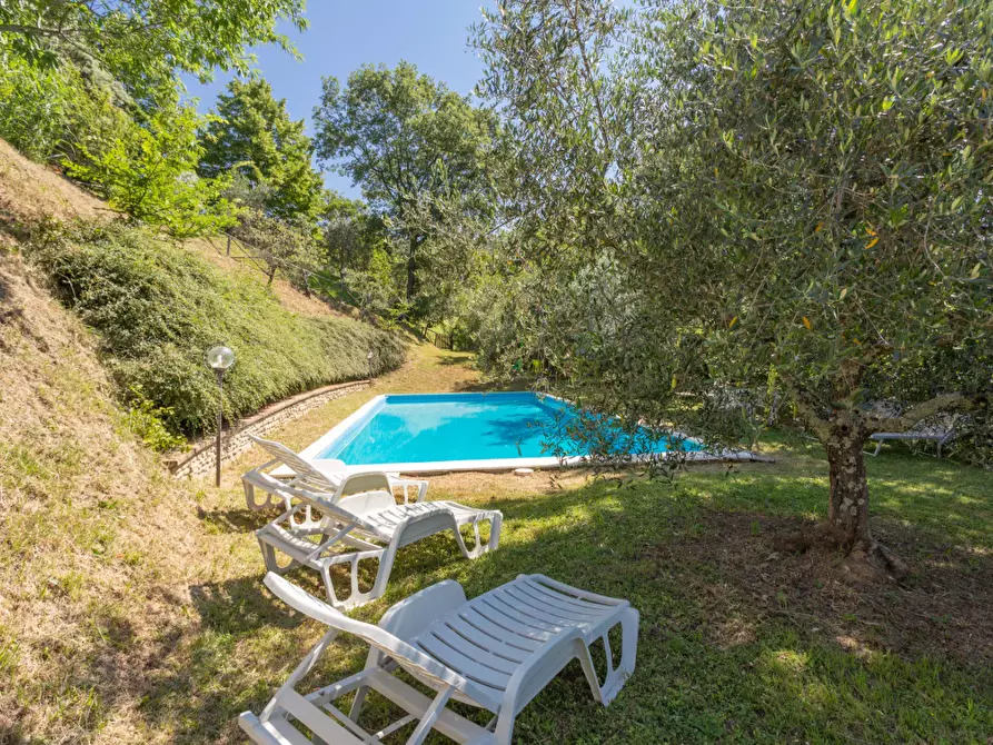 Immagine 12 di Casa indipendente in vendita  a Borgo San Lorenzo